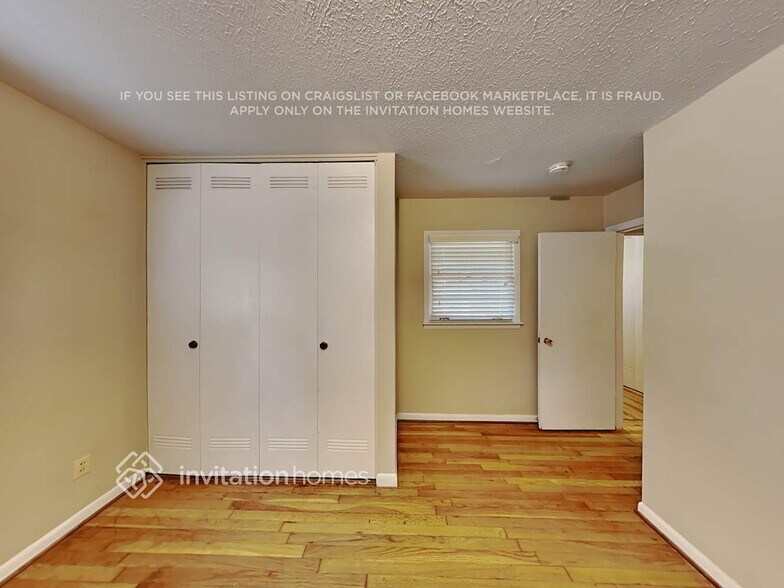Building Photo - 3934 Ensign Ct
