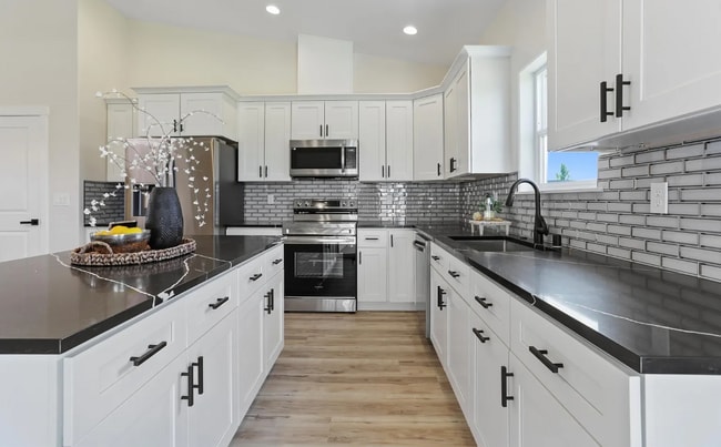 Building Photo - 614 Caridad Ct