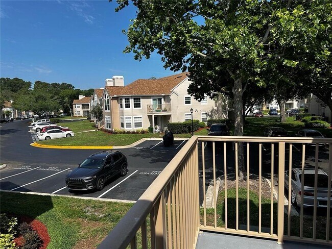 Building Photo - 652 Roaring Dr