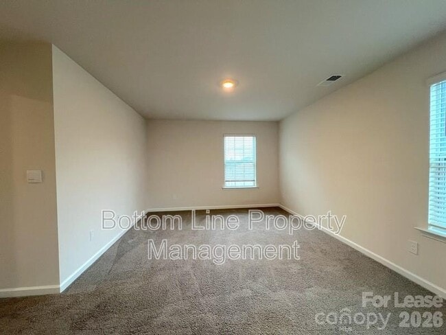 Building Photo - 1603 Blue Velvet Ln