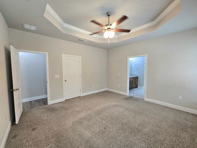 Building Photo - 3-Bedroom Home - Parkside Commons