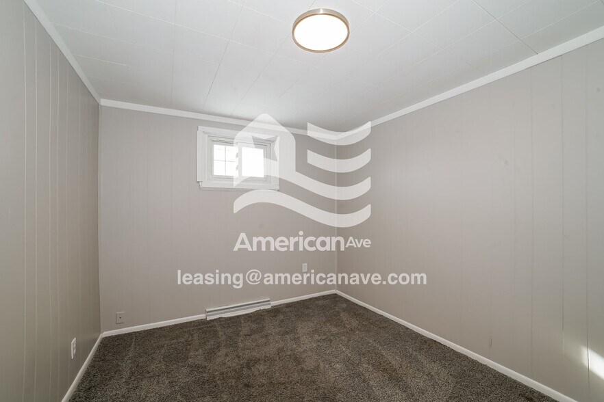 Building Photo - 625 E Pasadena Ave