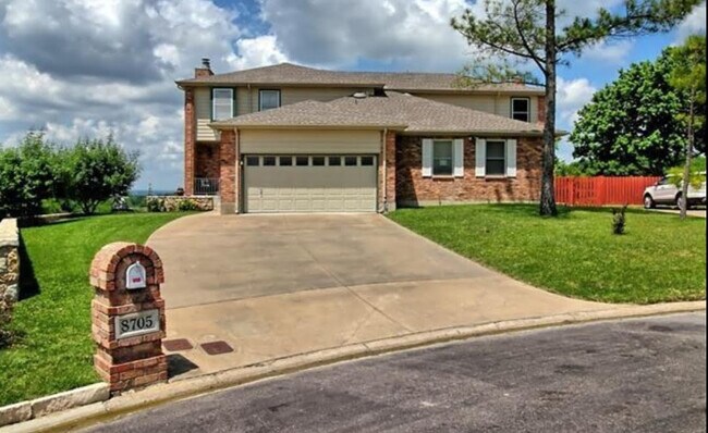 Primary Photo - 8705 Township Ct