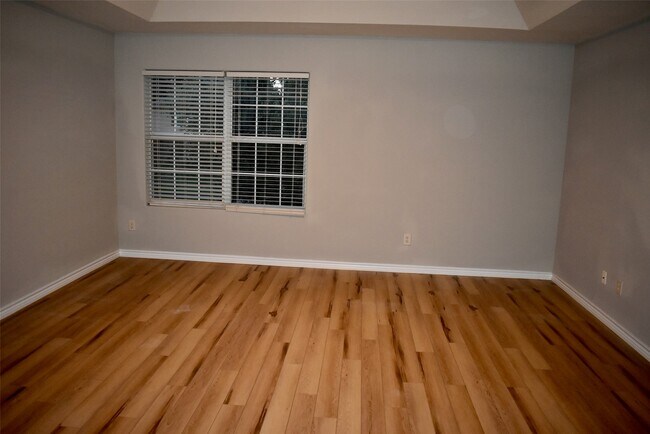 Building Photo - 410 Laurel Sage Dr