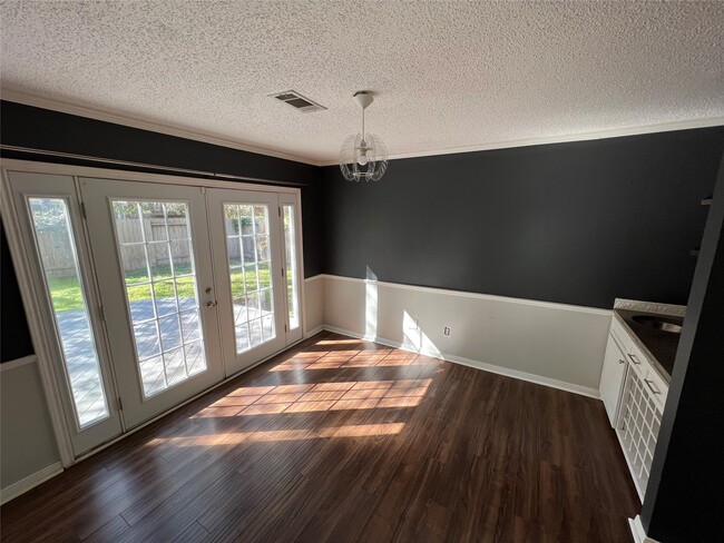 Building Photo - 38 Meadow Cove Dr