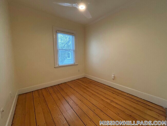 Building Photo - 1 Pickering Ave