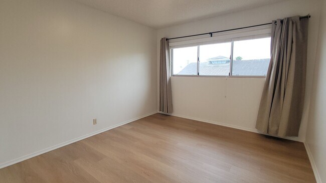Building Photo - Lower South Shores SFR | 2Bed/2Bath | Swim...
