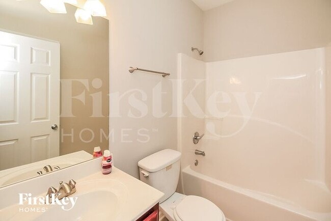 Building Photo - 5853 Harrier Ln