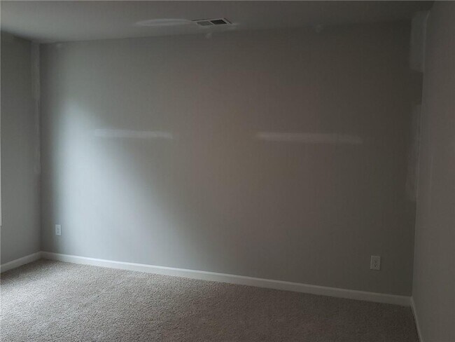 Building Photo - 121 Valimar Dr