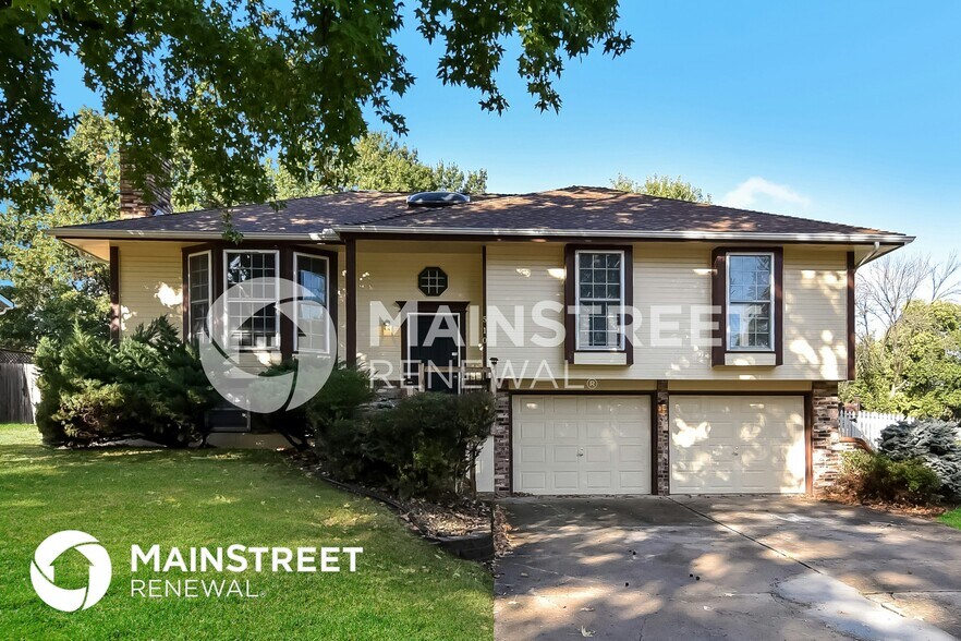 Building Photo - 510 SE Timbercreek Ln