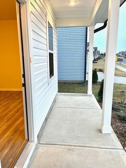 Building Photo - 1728 Arapahoe Ridge Dr