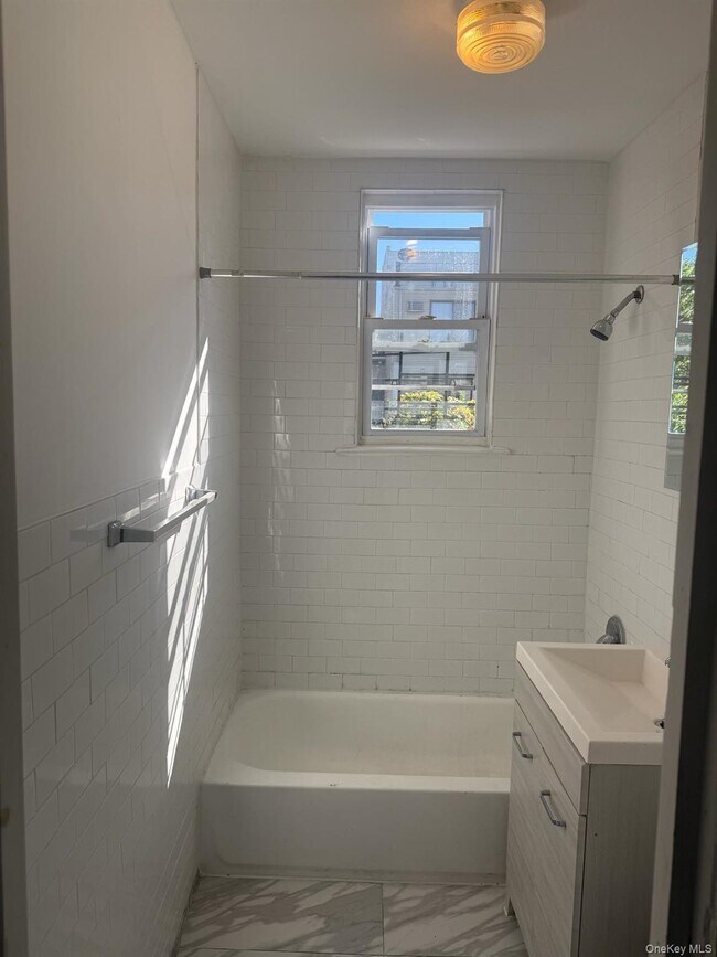 Primary Photo - 2280 Atlantic Ave