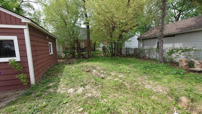 Building Photo - 5263 Lodewyck St
