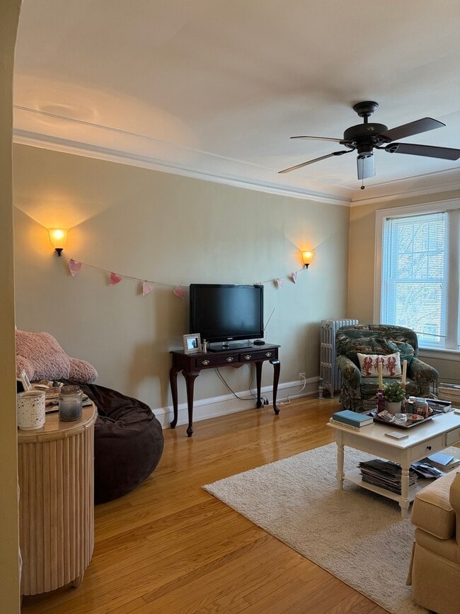 Building Photo - 802 Elmwood Ave