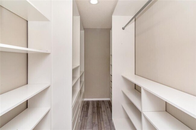 Building Photo - 7490 Quency Dr
