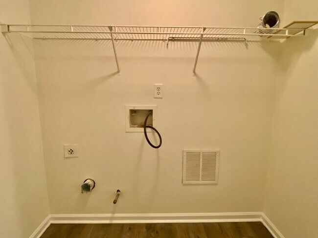 Building Photo - Douglasville Rental