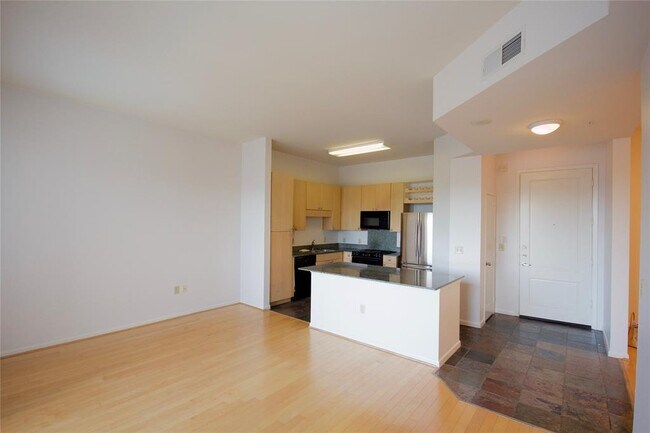 Building Photo - 3505 Sage Rd