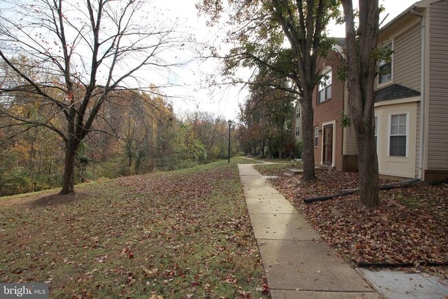 Building Photo - 10144 Reprise Dr