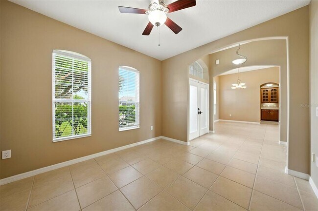 Building Photo - 36815 Queen Bee Ln