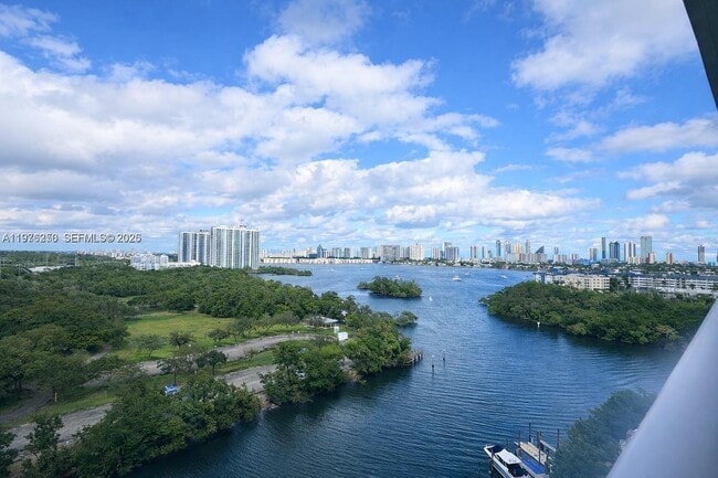 Building Photo - 16385 Biscayne Blvd