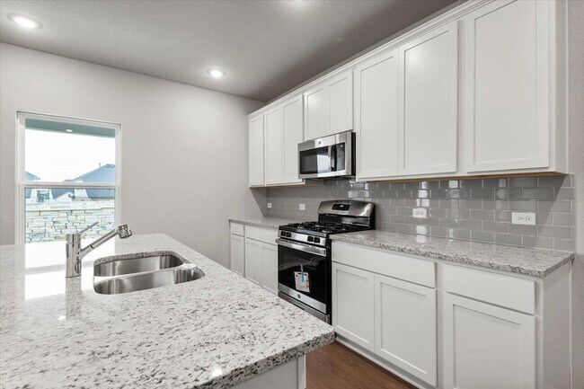 Building Photo - 5004 Sea Salt Dr