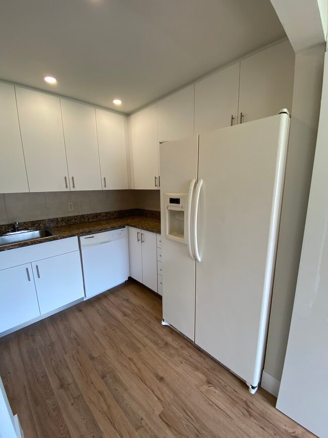 Building Photo - 1835 SW 81st Ave