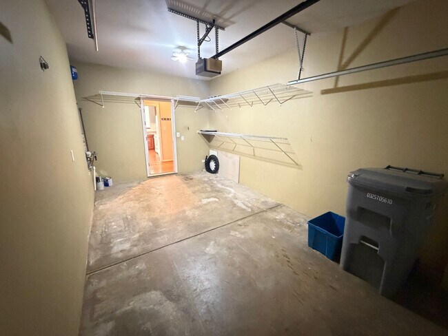 Building Photo - Charming 3BR Townhome in Sought-After Harrisburg Town Center