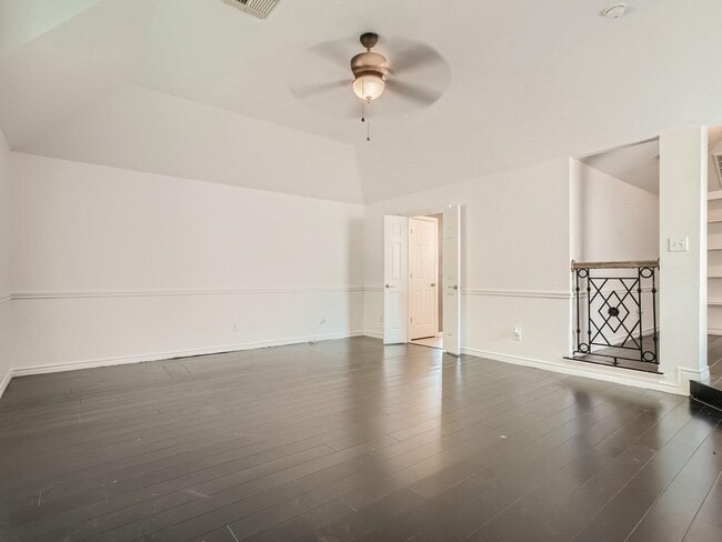 Building Photo - 503 Taskwood Dr