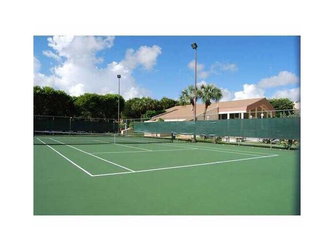 Building Photo - 14201 SW 88th St