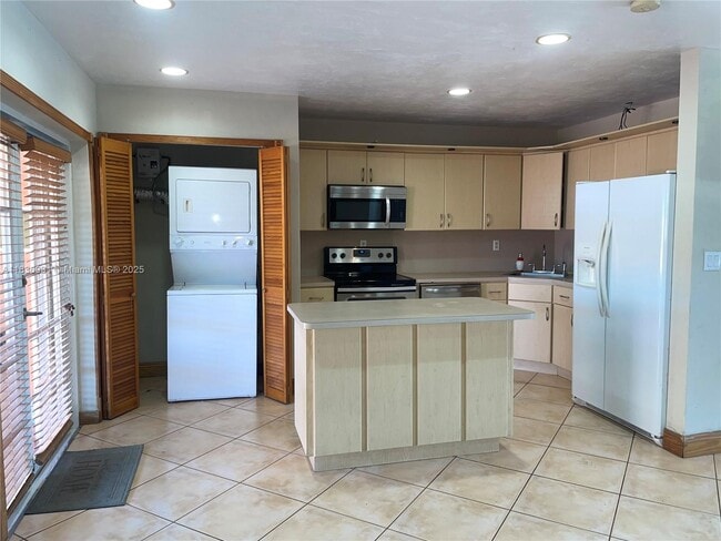 Building Photo - 12979 SW 19th Terrace