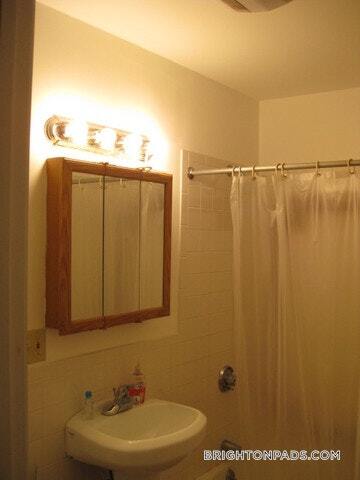 Building Photo - 33 Egremont Rd