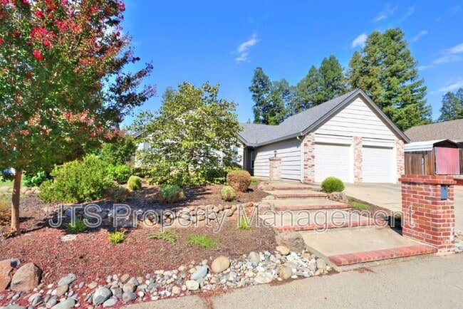 Building Photo - 9221 Rock Canyon Way