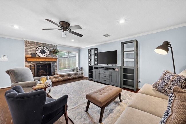Building Photo - 5618 Bough Ct
