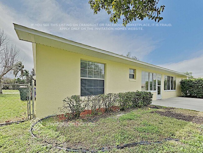 Building Photo - 2451 Sweetwater Blvd