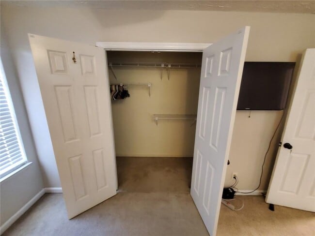 Building Photo - 2951 Lexington Trace Dr