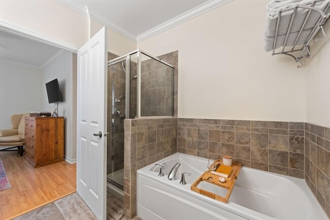 Building Photo - 1008 Portland Ave