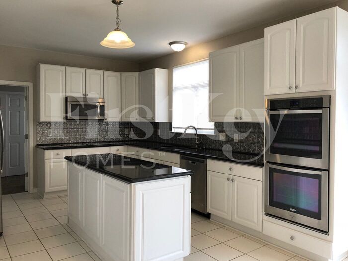 Building Photo - 611 Geiser Brook Ct