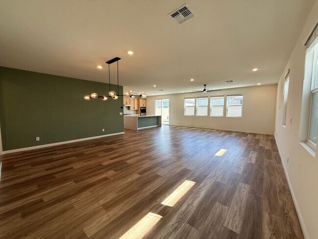Building Photo - Spacious Southwest Las Vegas Gem | 5 Beds, Loft & 3,000+ Sq Ft Living