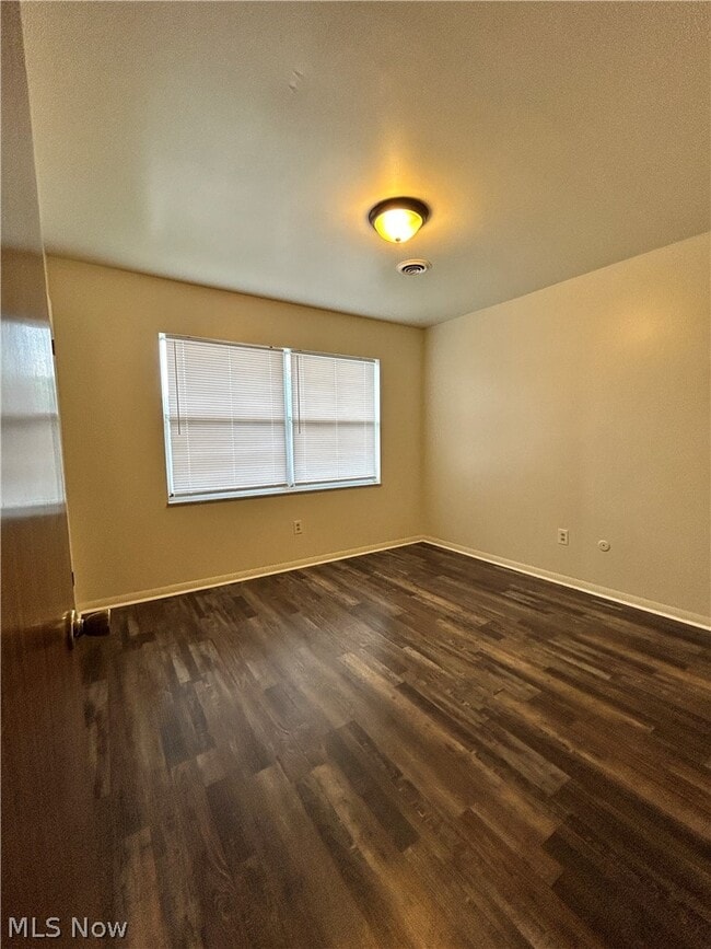 Building Photo - 4313 Earl Dr