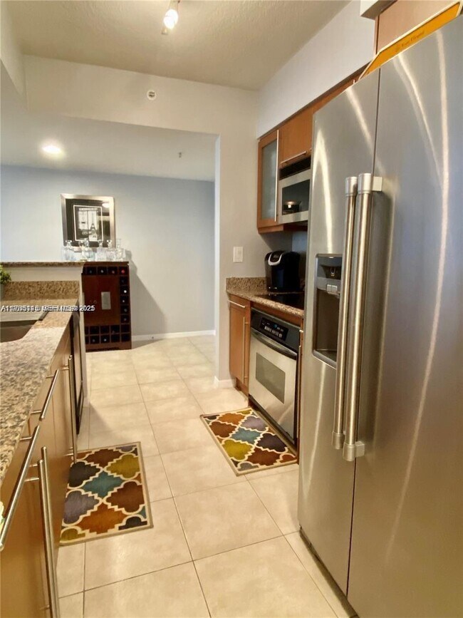 Building Photo - 2080 S Ocean Dr