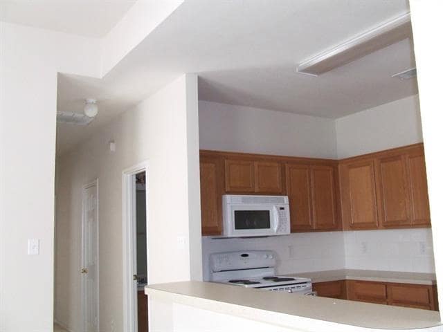 Building Photo - 921 Jenni Dr