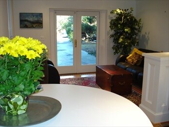 breakfast nook - 1104 Roberta Ct