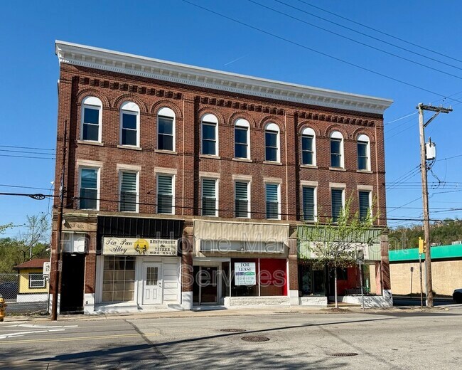 Building Photo - 906 Penn Ave