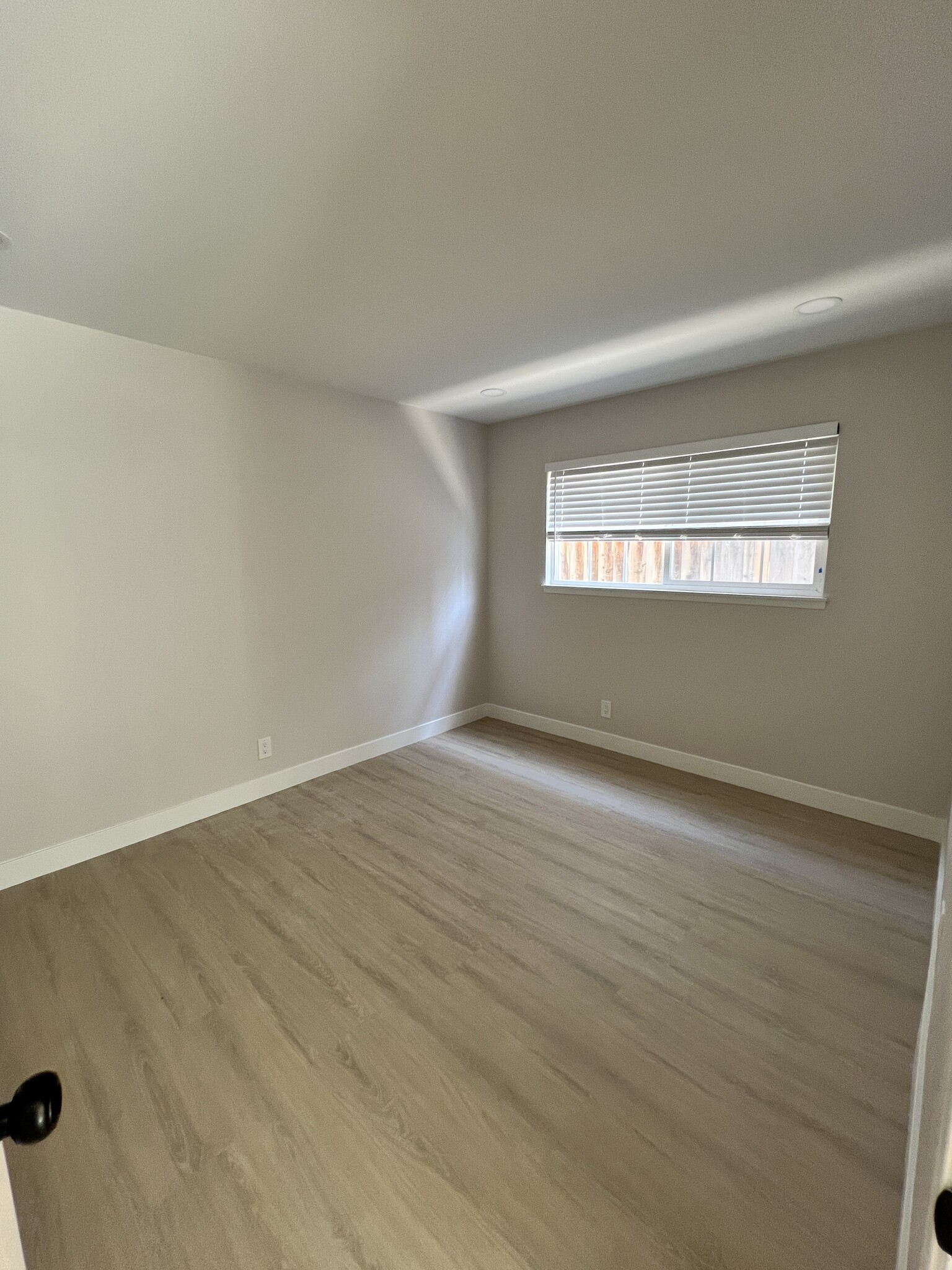 Building Photo - 322 Avenida Nogales
