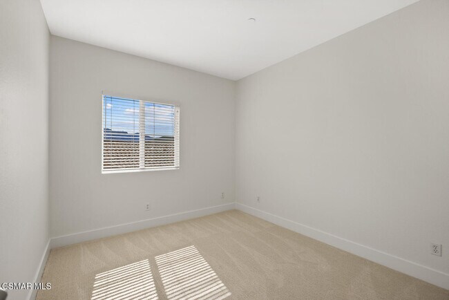 Building Photo - 88 Via Katrina