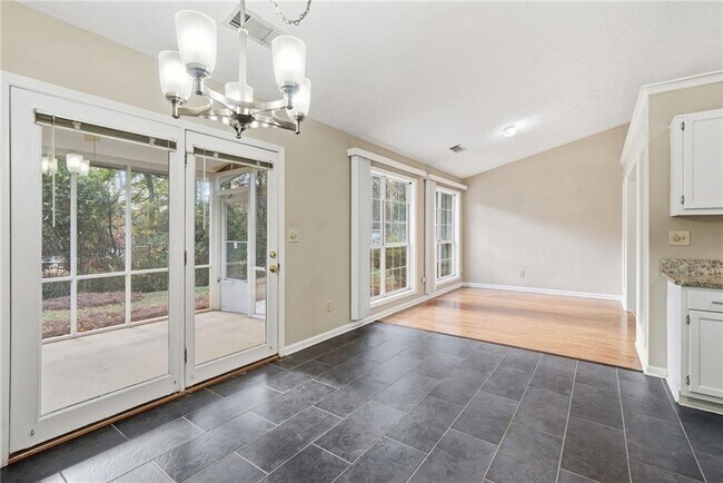 Building Photo - 3070 Bugle Dr