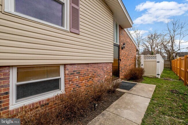 Building Photo - 2800 Joseph Makell Ct