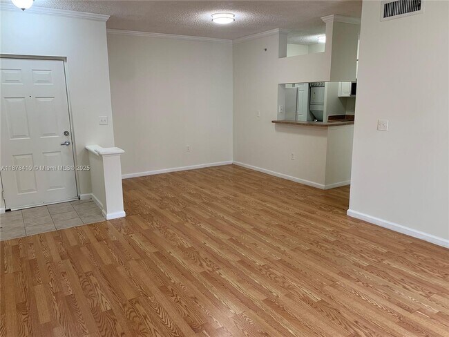 Building Photo - 17150 N Bay Rd