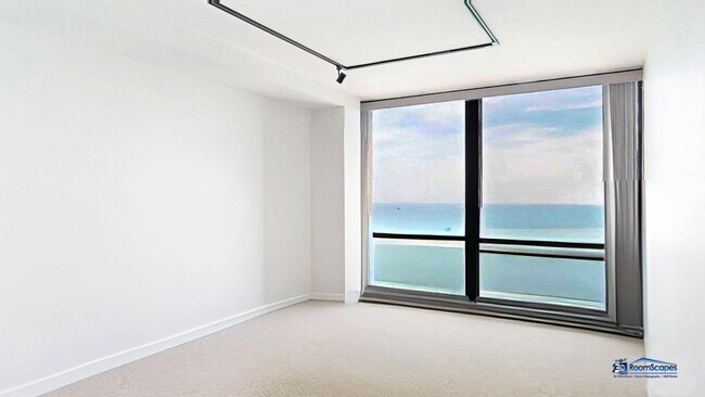 Building Photo - 910 N Lake Shore Dr