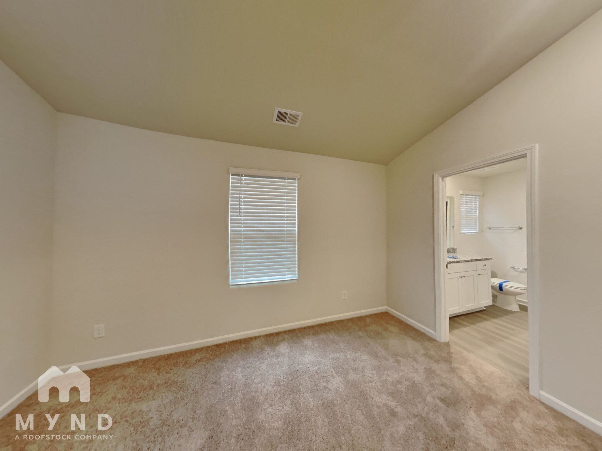 Building Photo - 104 Everglade Wy